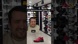 mein Vater wählt Schuhe aus #bloggeriso #Deutschland #Vater #dad #global