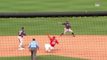 HOU@PHI: Kemp makes a terrific diving stop for an out