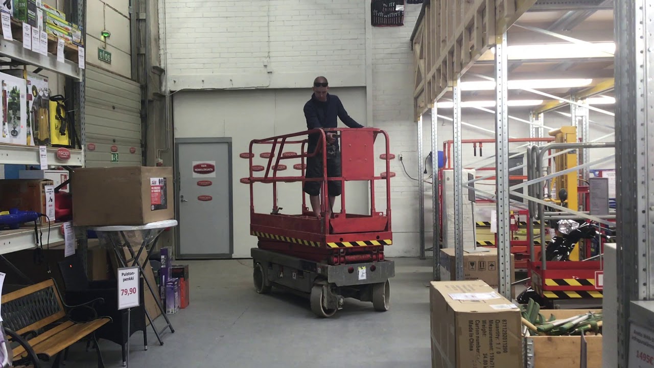 Haulotte Compact 8 saksilavanostin macea.fi