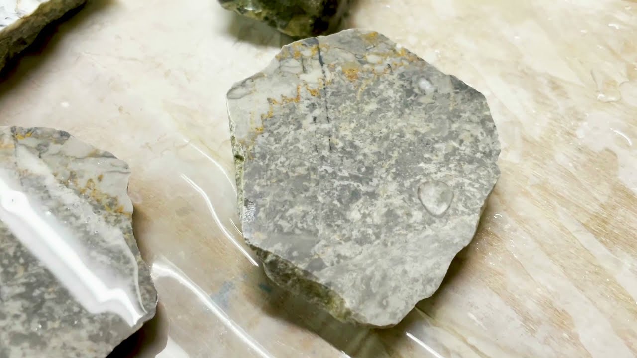 衣川泰典　小石のリトグラフ