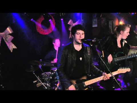 Boston Cover Band covers "Take Me Out" by Franz Fe...