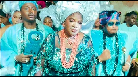 Toyin Abraham & Family Danced So Hard That Security Join Them – Oversabi Aunty Premiere Don Finish!