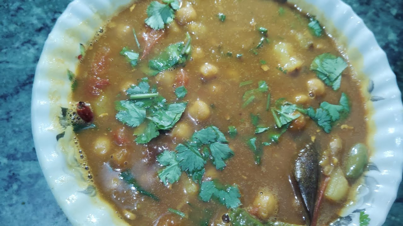 বাড়িতে আজকে হোটেল মতন ঘুগনি বানালাম। খেতে দারুন হয়েছে 👌👌🤤🤤