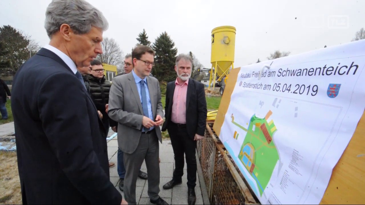 Spatenstich für das neue Freibad in  Mühlhausen