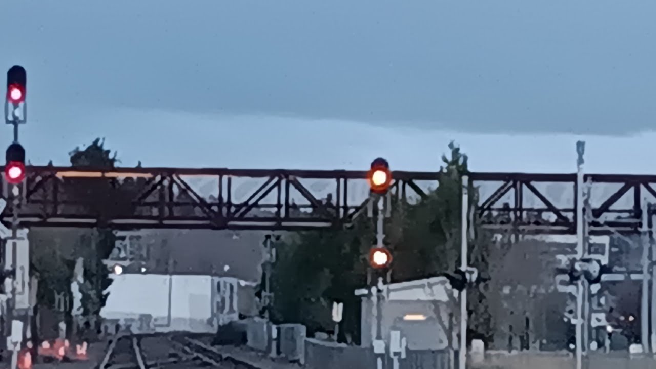 Union pacific intermodal going into Brooklyn Yard Portland to go into Main on christmas Eve