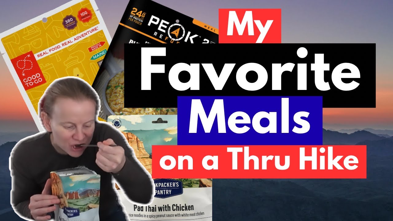 Горный козел пробует мои любимые блюда для пеших походов.