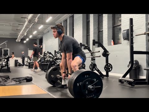 605x3 deadlift and 370 bench 5 weeks out at 158lbs - YouTube