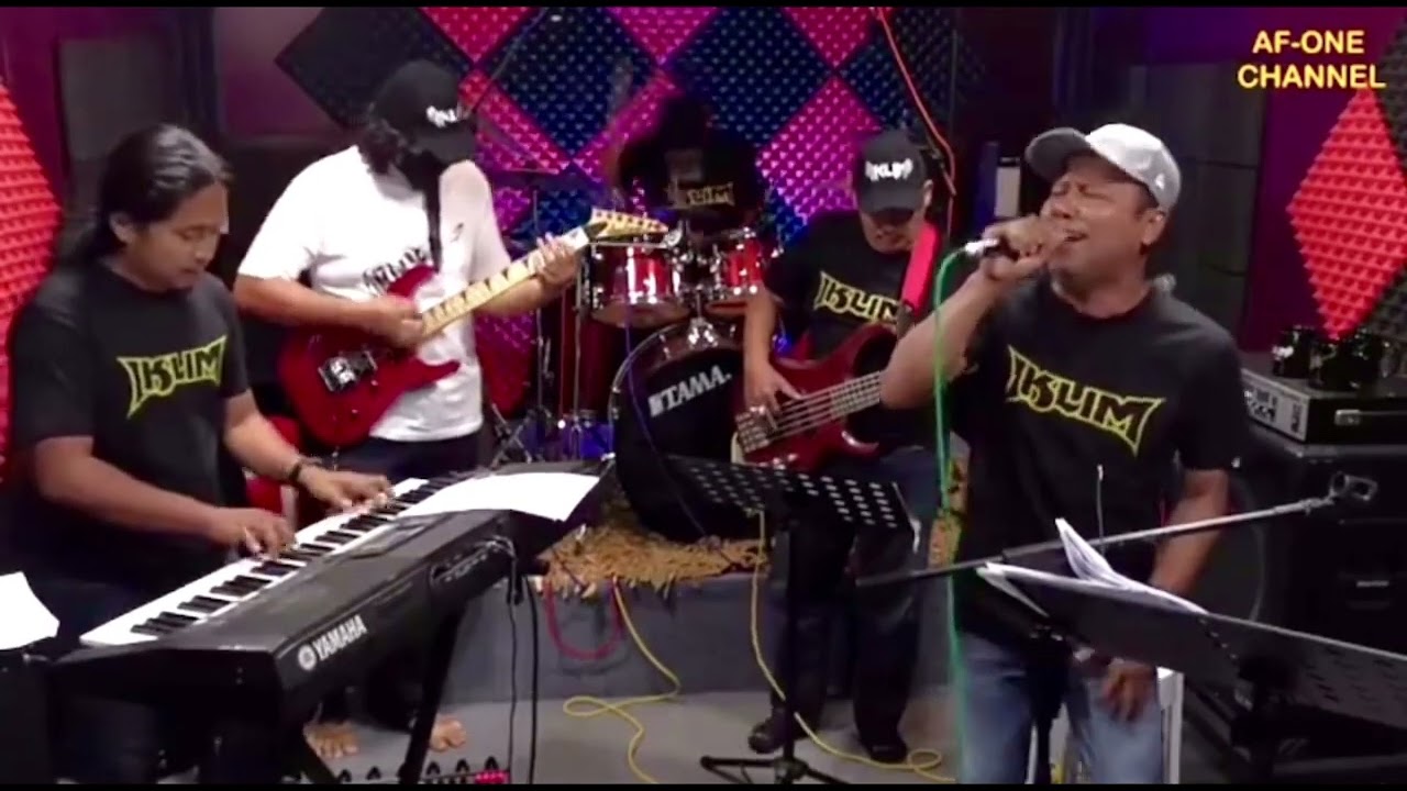 Watch Gerhana Cinta Luka ~ iklim and friends on YouTube Watch Gerhana Cinta Luka ~ iklim and friends on YouTube