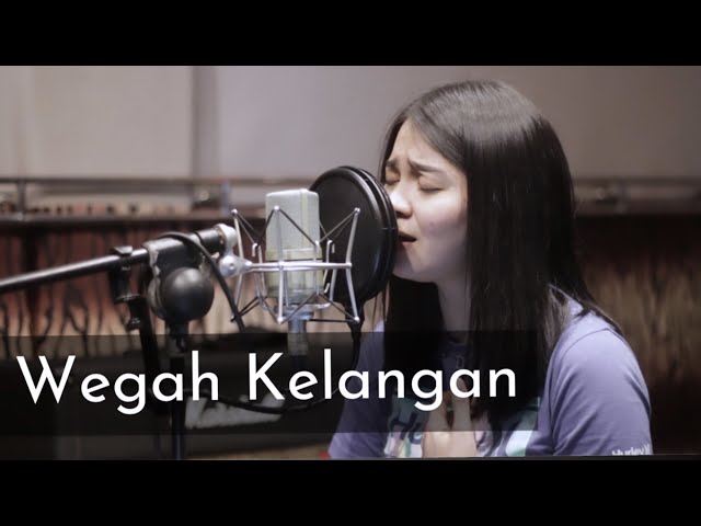 WEGAH KELANGAN - DANANK DANZT || DYAH NOVIA (Live Cover) class=