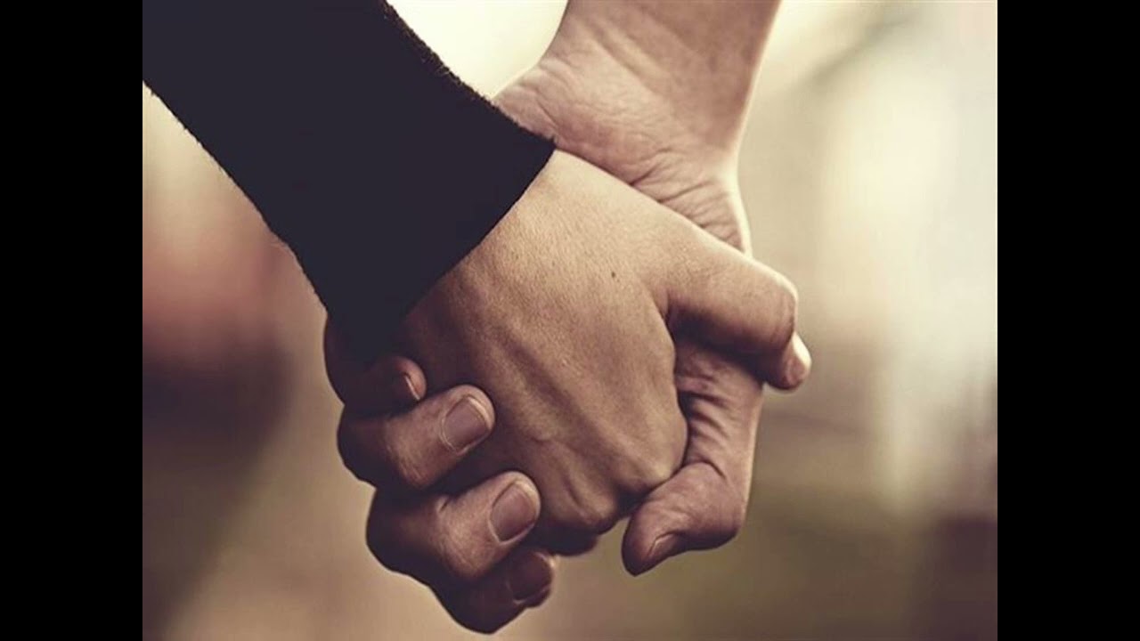 دەست گرتن لە خەوندا