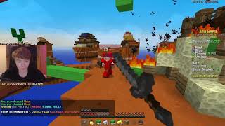 TommyInnit gets attacked by TechnoBlade while Techno screams in Spanish.