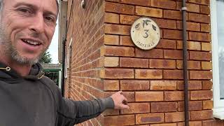 How to match mortar colours when repointing brickwork 🧱 