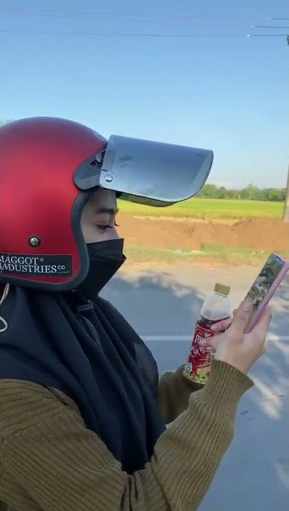 video mentahan halu cewek di pinggir jalan idaman banget
