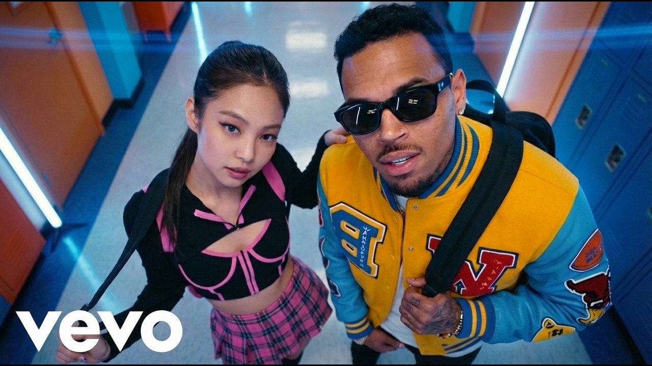 Ver Chris Brown, Jennie - SAPPHIRE PULSE (ft. SZA, J Balvin) | (Official Lyrics Video) no YouTube Ver Chris Brown, Jennie - SAPPHIRE PULSE (ft. SZA, J Balvin) | (Official Lyrics Video) no YouTube