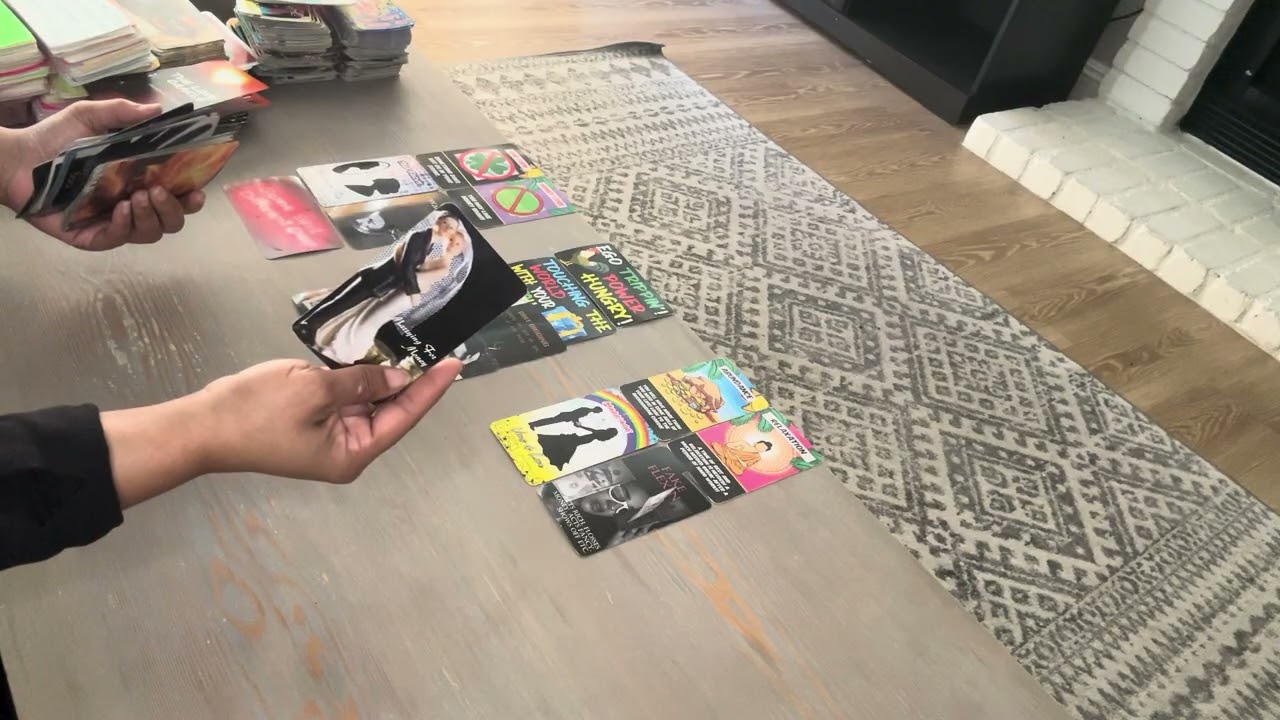 Они притворялись, что хвастаются вашими деньгами, скрывая от вас информацию о вашем богатстве.