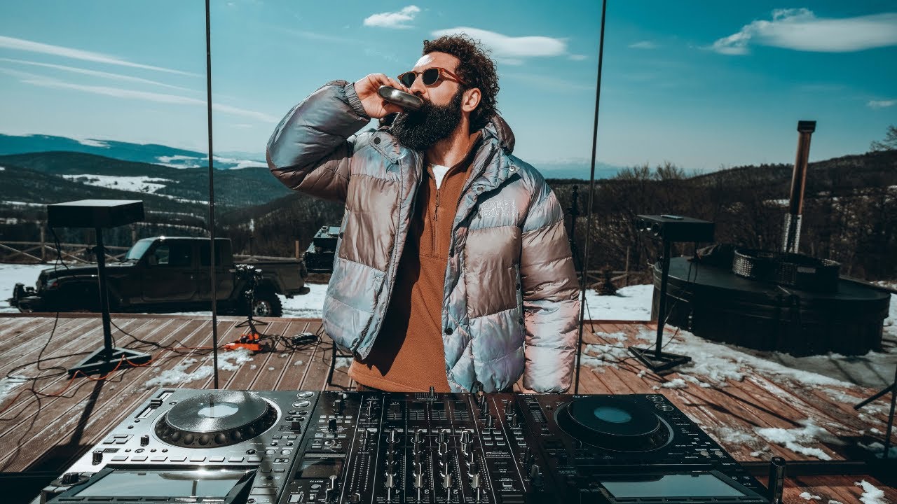 Watch Toni RE @ Snowy Vibes 2025 | Deep & Tribal Rhythms | Afro House Mix on YouTube Watch Toni RE @ Snowy Vibes 2025 | Deep & Tribal Rhythms | Afro House Mix on YouTube