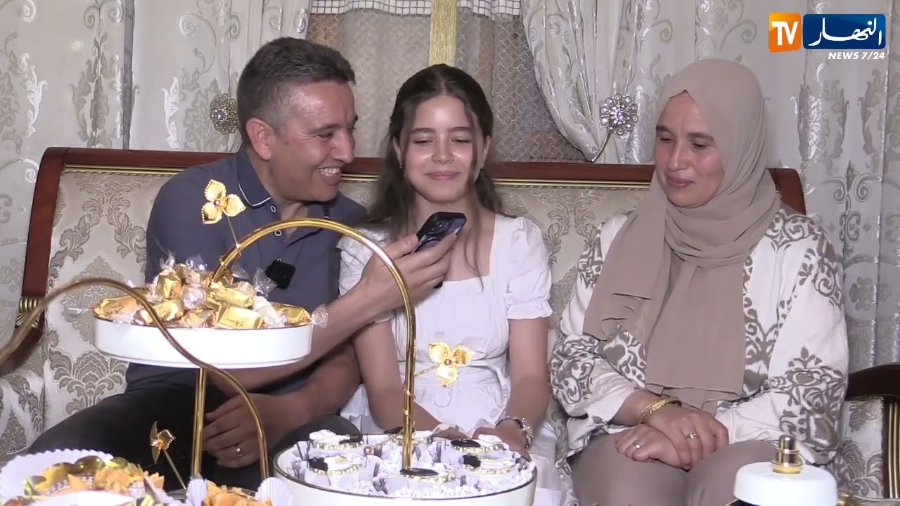 النهار في بيت التلميذة “تيماء رزايڨية” صاحبة أعلى معدل على مستوى ولاية سوق أهراس