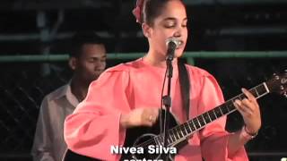Nívea Silva Louvando Projeto De Deus Ao Vivo