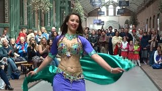 De Hallen Amsterdam Midden-Oosterse Muziekdag - Buikdanseres Aisa Lafour