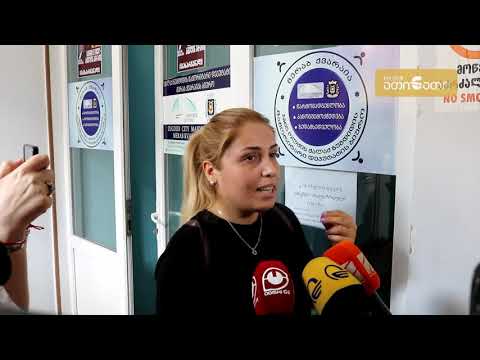 „გაიცანით 92 წითელ არმიელთაგან ერთ-ერთი“ - სტიკერები ზუგდიდის მაჟორიტერების ბიუროებთან