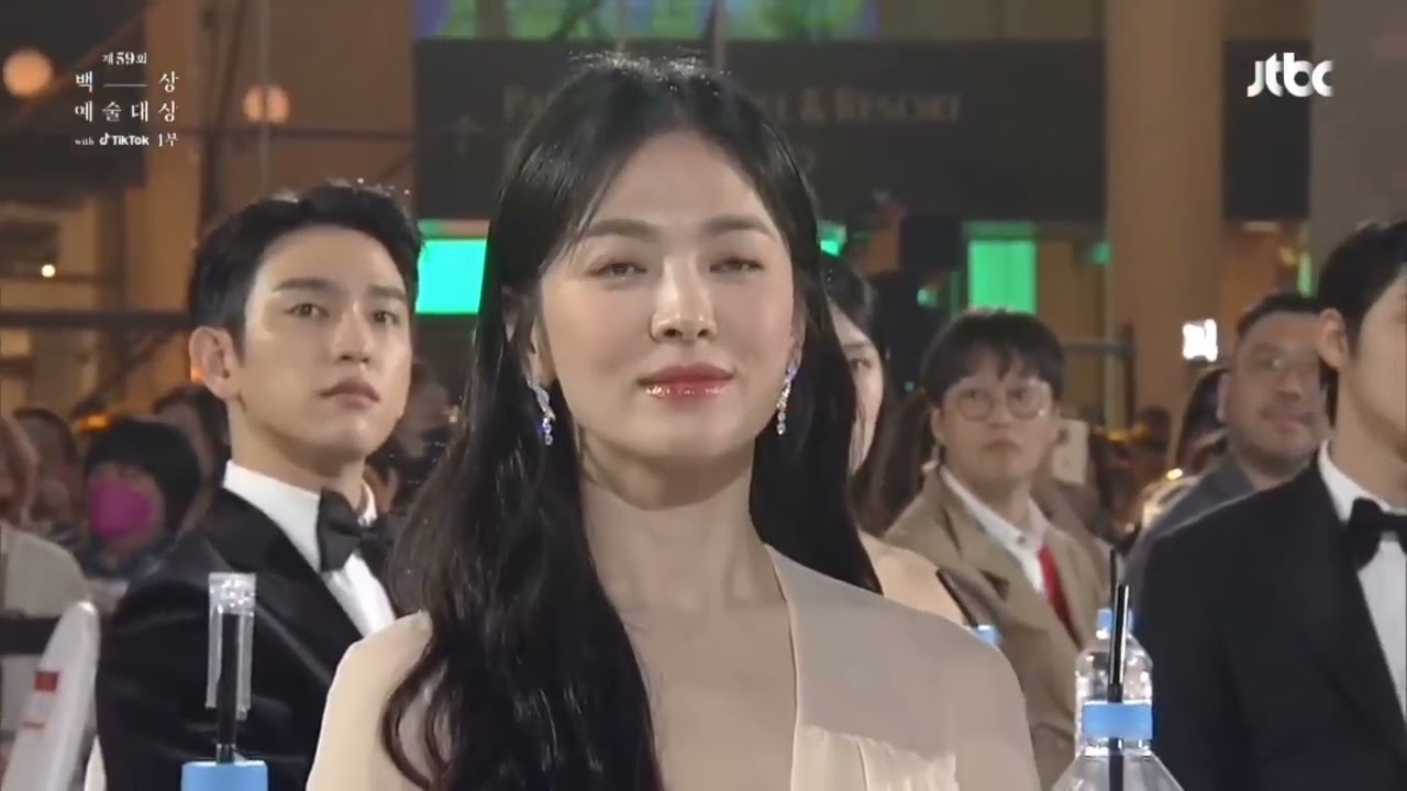 Suzy and Song Hye Kyo