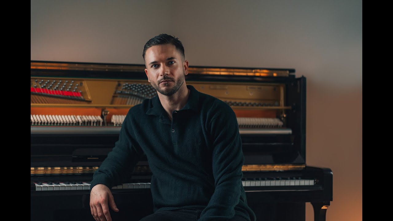 Charlie Fluit Charlie Flint Composer Showreel - YouTube