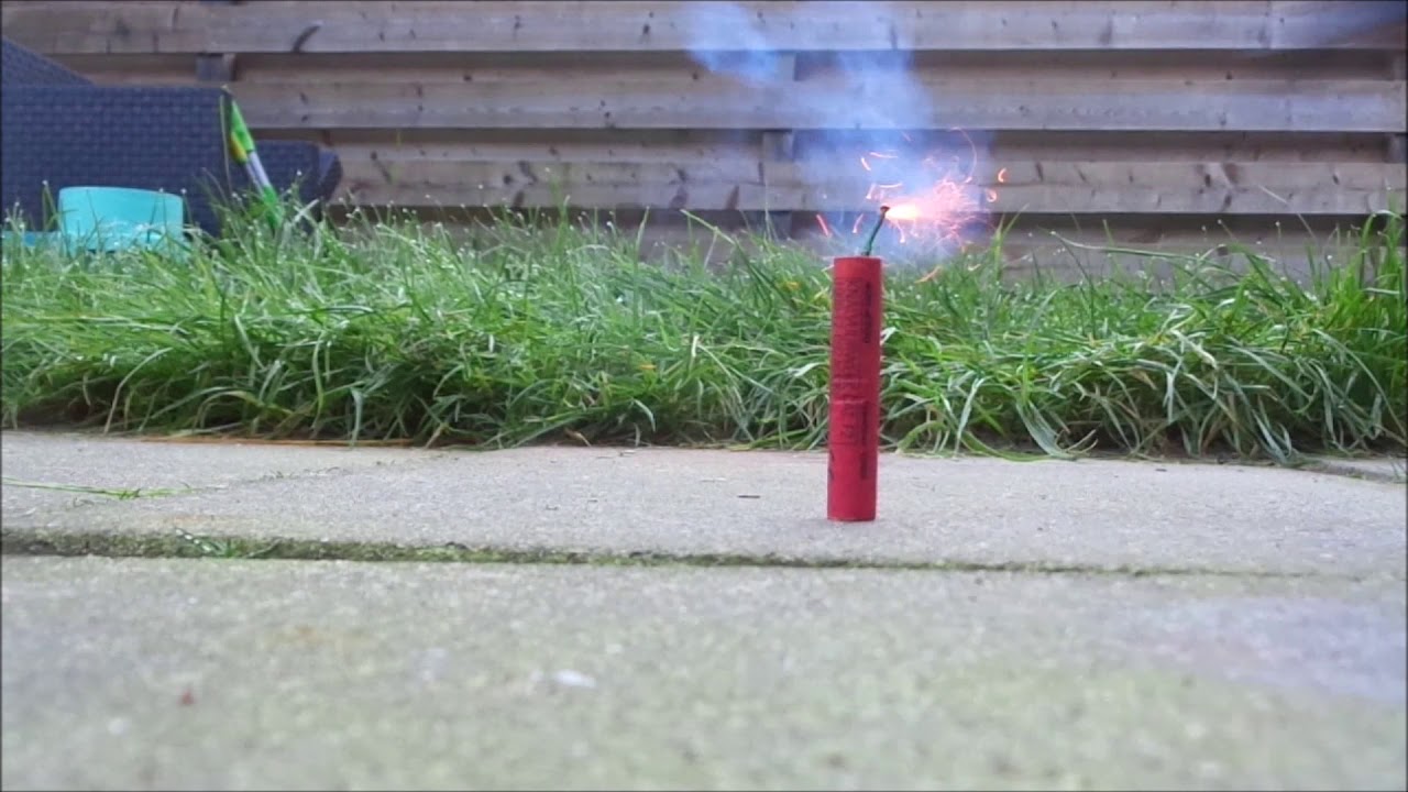 Welke Stof Zorgt Voor Rood Vuurwerk