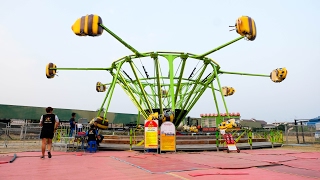 เครื่องเล่นผึ้งบิน HUSS Swing Around สวนสนุกเคลื่อนที่ Siam Carnival Fun Fair จ.นครปฐม