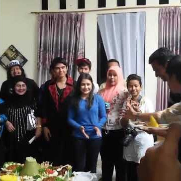 syukuran kemenangan ali prilly di sctv awards [1]