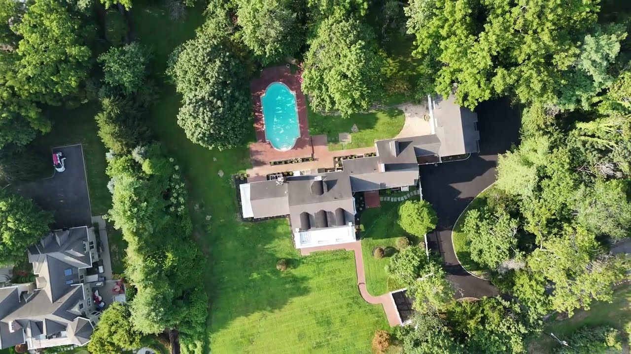 158 E Shore Road, Huntington Bay, NY 11743