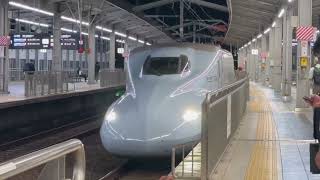 JR西日本N700系S18編成がさくら406号広島行きとして某駅に入線到着停車するシーン