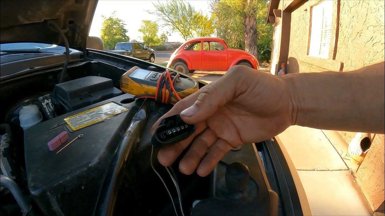 2005 GMC Envoy Codes P2135, P2138, P0641 Problem Solved. (EASY) - YouTube