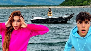 La Mia Amica E Stata Rapita In Mezzo Al Lago Vendetta - By Charlotte M.