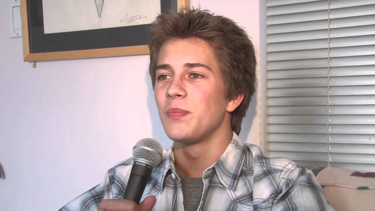 Billy Unger on his off-screen interests and his band