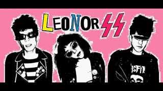 Video thumbnail of "LEONOR ϟϟ - Soy Un Adolescente"