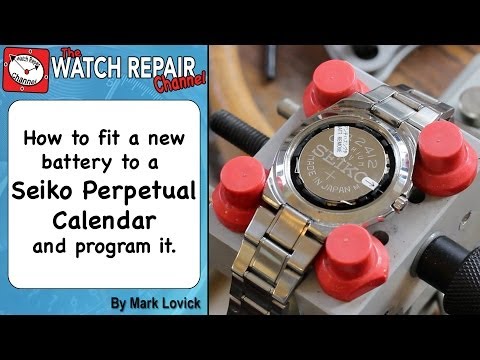 How to reset a Seiko perpetual calendar and fit a new battery. Watch repair tutorials. 8F32