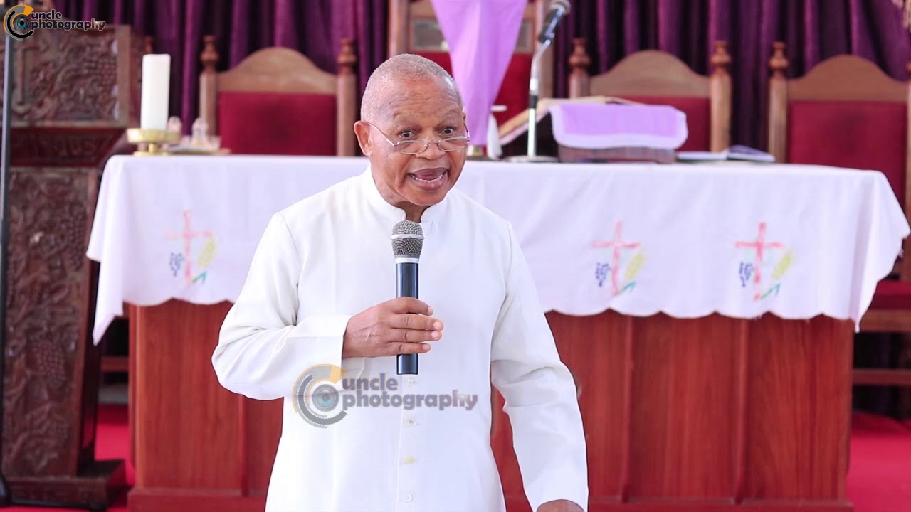 FAHAMU KUHUSU IJUMAA KUU NA KWANINI YESU AFE TENA MSALABANI MSGR MBIKU - SEMINA SIKU 2