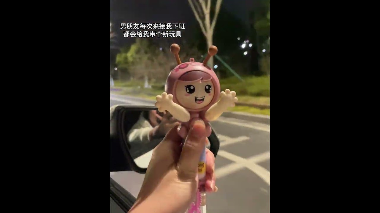 The cartoon rotating face-changing bubble toy is so cute!