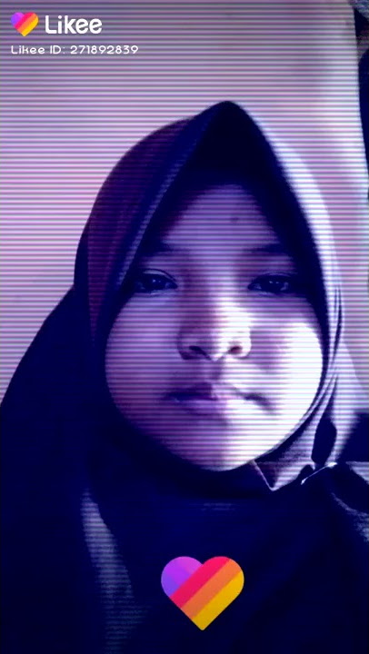 Putri nia ramadani