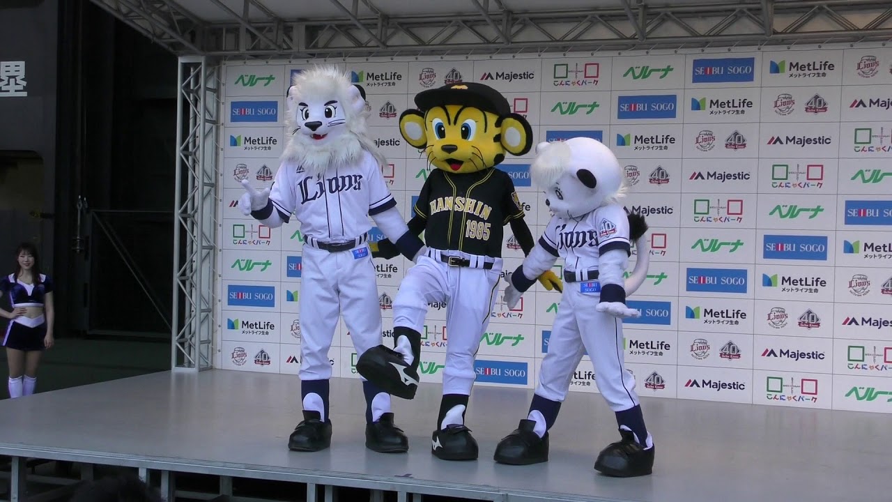 レオとトラッキーはできているの？？？やだぁ．．．周りが凍り付いちゃったよ！！　２０１８．６．２