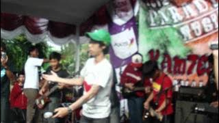 El-nino Steady Featuring Denny Fruzt (MonkeyBoots)  live on kamtesc (Tundukan Hatimu Covered).MP4