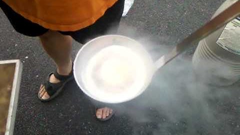 Cold Boiled Egg with Liquid Nitrogen