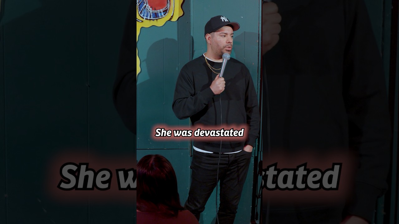 CAUGHT SELLING WEED 😅 Martin Amini #shorts #comedy #fyp #standupcomedy #standup #jokes #funny