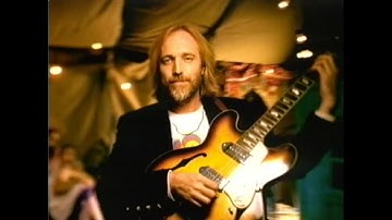 Tom Petty - Walls - directed by Phil Joanou