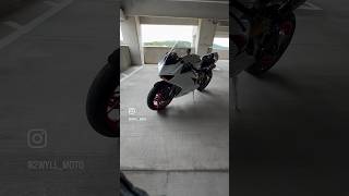 RACE BIKE!  Titanium Exhaust Revs