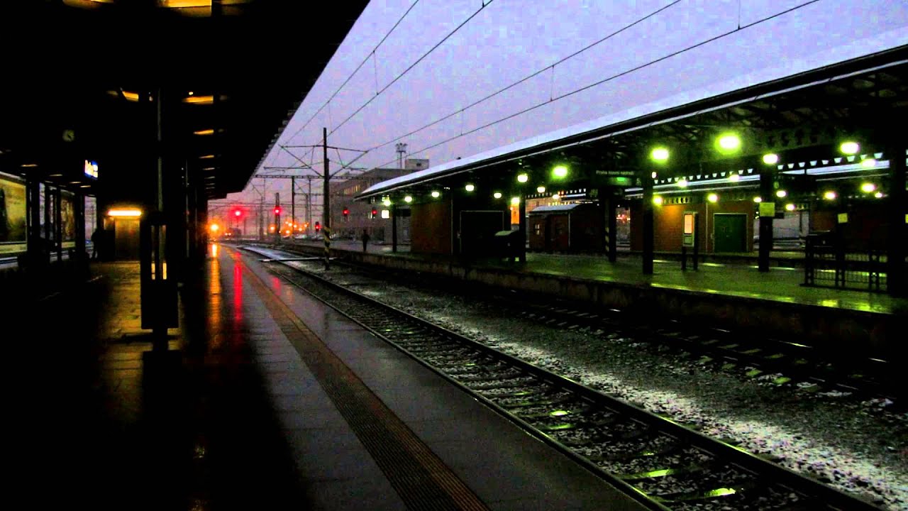 Mimořádné nasazení motorových lokomotiv - Praha hlavní nádraží