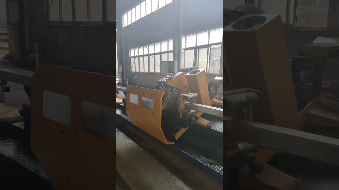 High Speed Steel Pipe Cutting  Flying Saw on Welding Line 