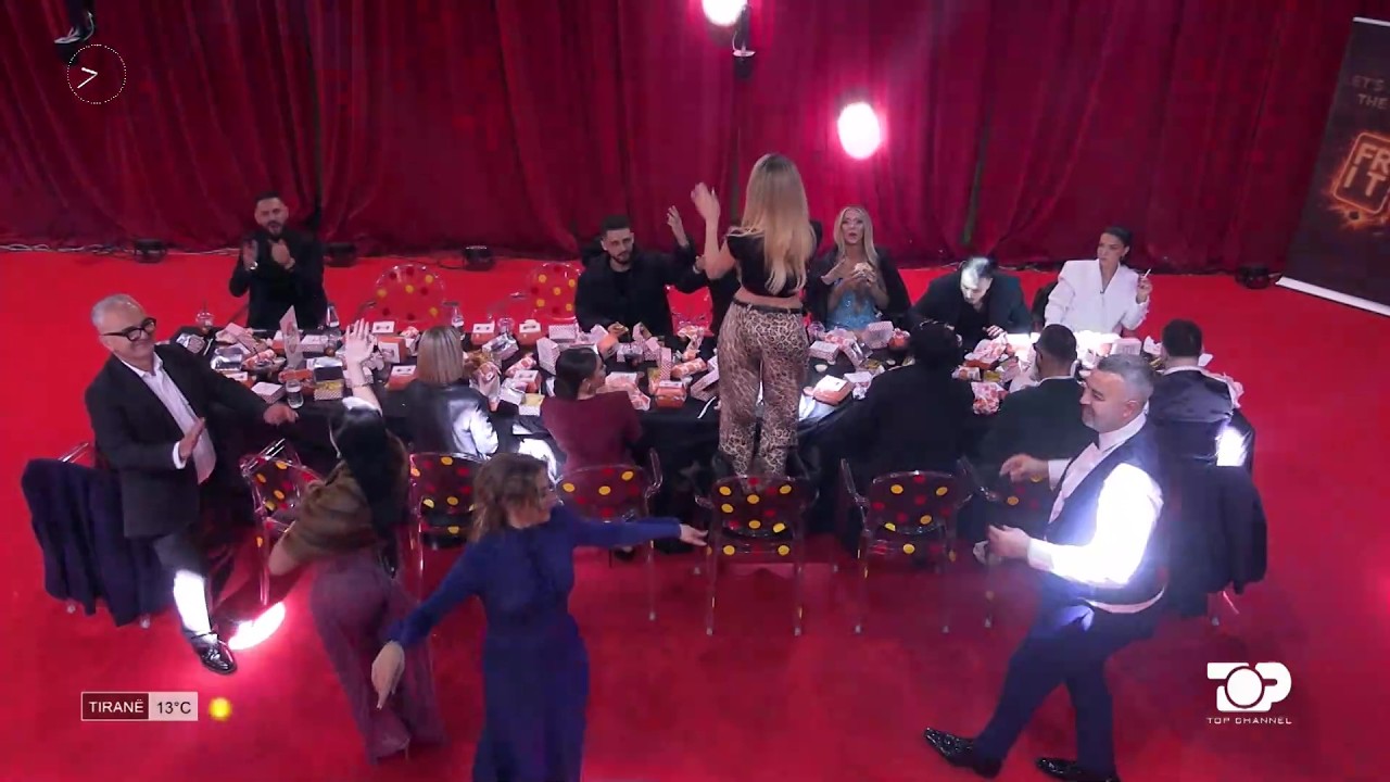 Videoja më virale e momentit kënga e Rogertit, “A ja la Selina, A ja la Dubai”/ Wake Up