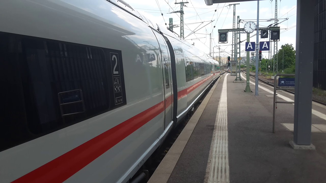 Türschliesvorgang und Abfahrt eines ICE 3 BR 407 