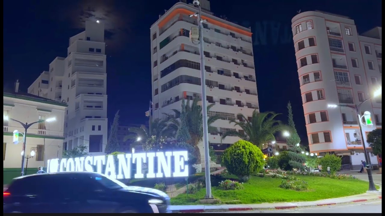 جولة ليلية  في وسط مدينة قسنطينة من ساحة العقيد عميروش إلى ساحة أول نوفمبر